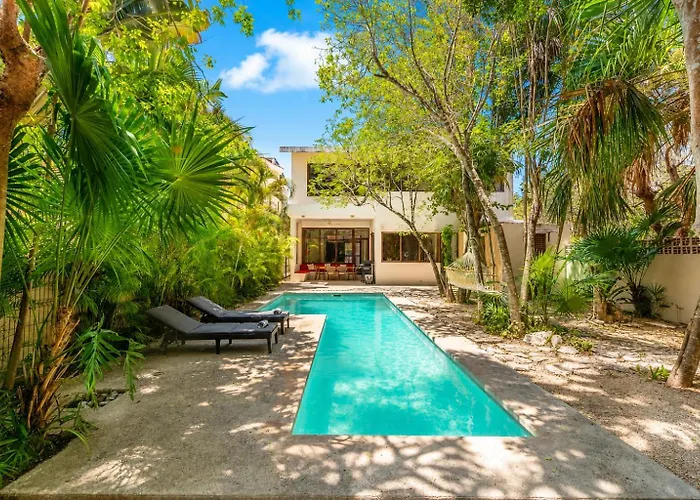 Three Dolphins 4br, Private Pool, Terrace, Family Fun Pousada Puerto Aventuras