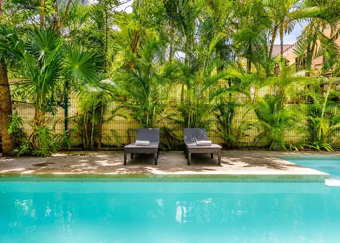Three Dolphins 4br, Private Pool, Terrace, Family Fun *