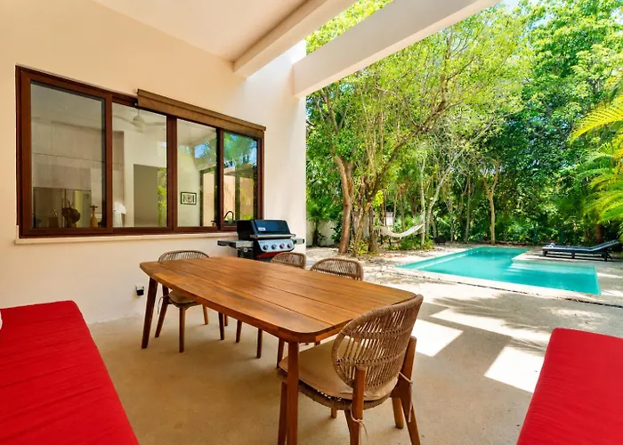 Three Dolphins 4br, Private Pool, Terrace, Family Fun