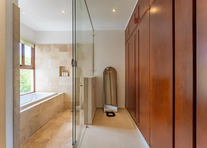 Pousada Three Dolphins 4br, Private Pool, Terrace, Family Fun *