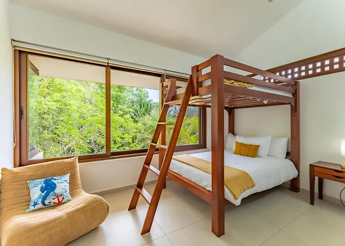 Three Dolphins 4br, Private Pool, Terrace, Family Fun
