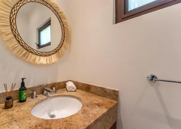 Three Dolphins 4br, Private Pool, Terrace, Family Fun Puerto Aventuras