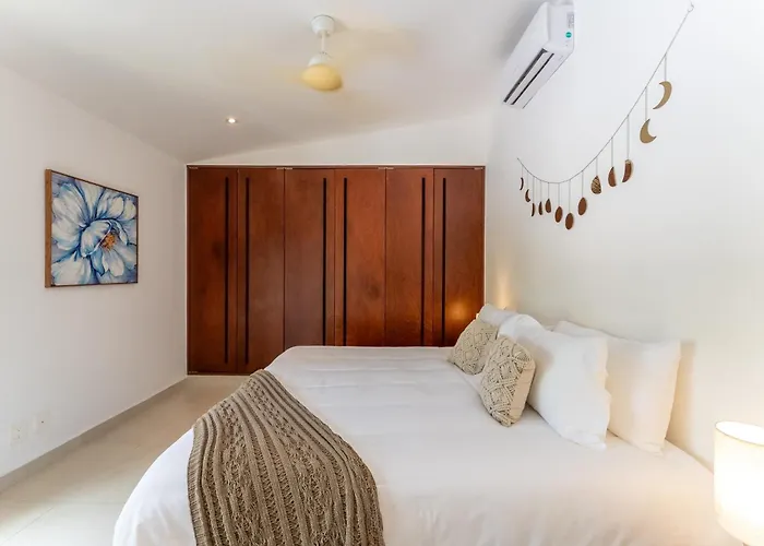 Three Dolphins 4br, Private Pool, Terrace, Family Fun