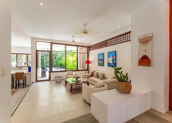 Three Dolphins 4br, Private Pool, Terrace, Family Fun Pousada Puerto Aventuras