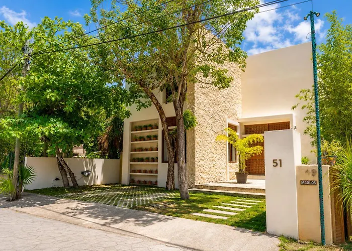 Three Dolphins 4br, Private Pool, Terrace, Family Fun